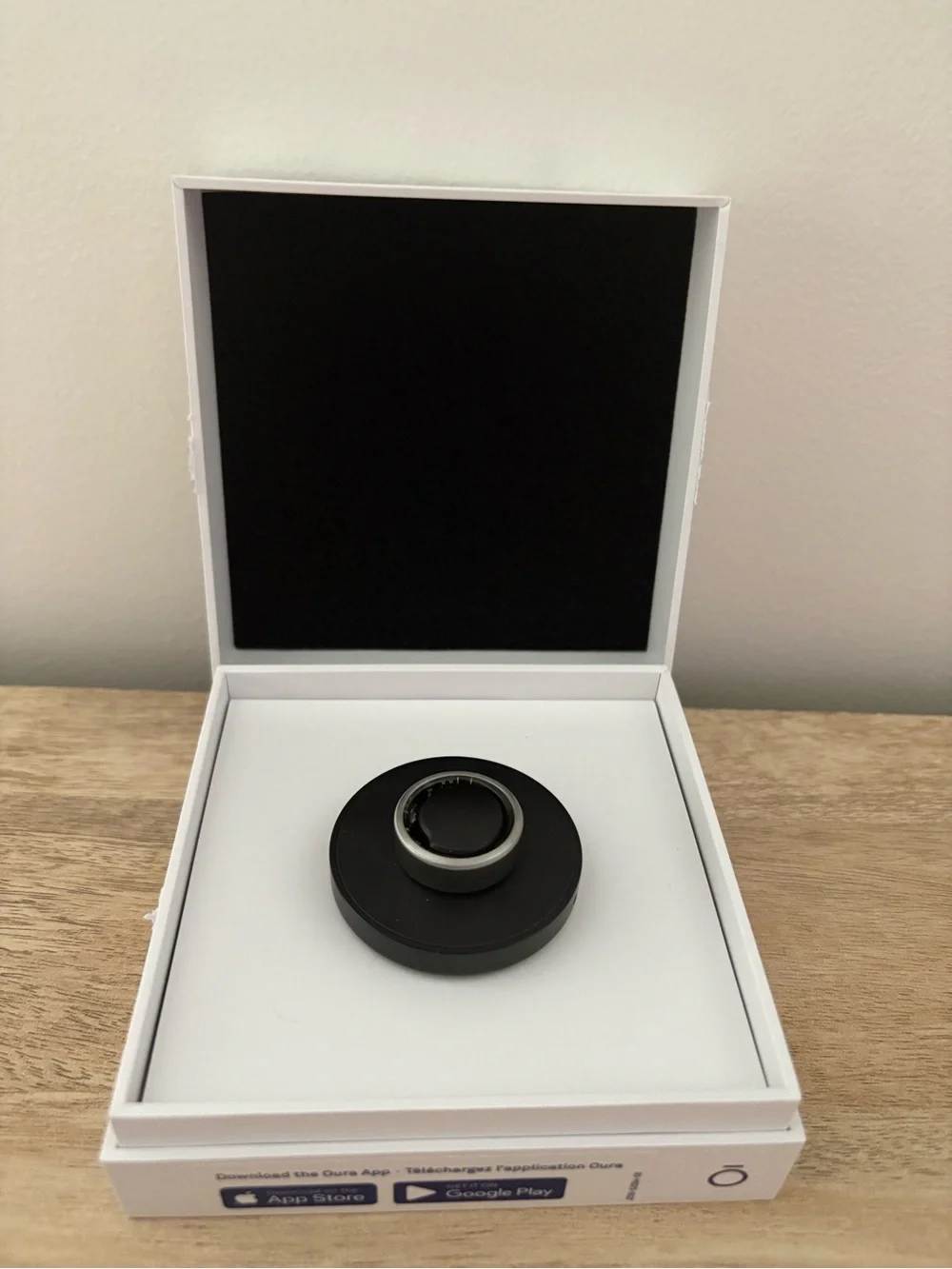 Oura Horizon Ring in Brushed Titanium Gray